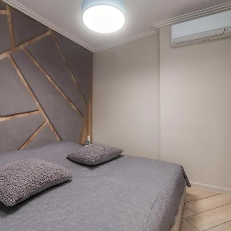 Wowell Apartment *